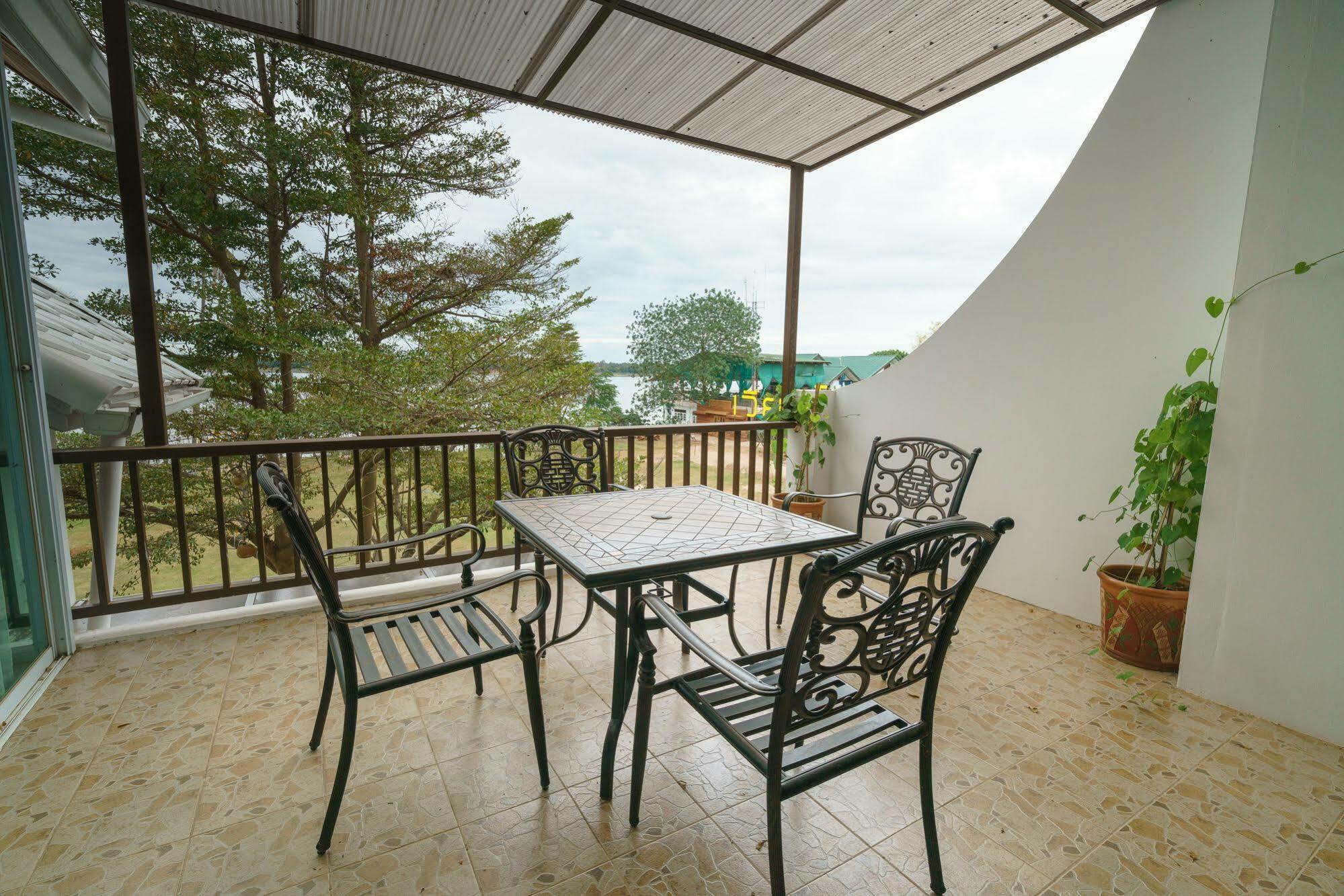 Vieng Khong Hotel Mukdahan Extérieur photo
