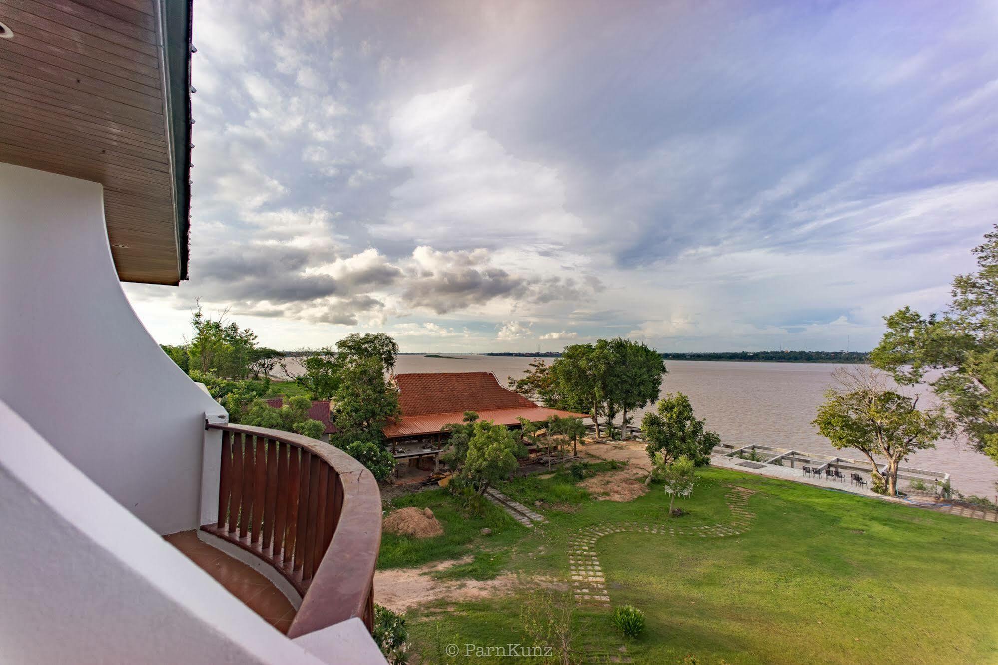 Vieng Khong Hotel Mukdahan Extérieur photo